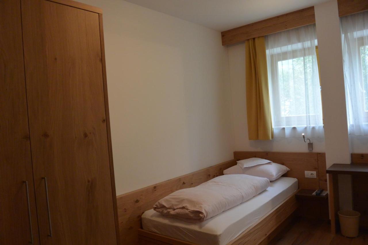 Hotel Sterzinger Moos Room photo
